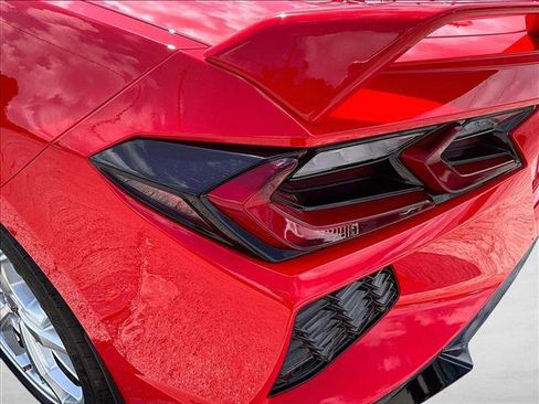 Used 2021 Chevrolet Corvette Stingray Premium Cpe w/ Z51 Performance Package RWD image 29