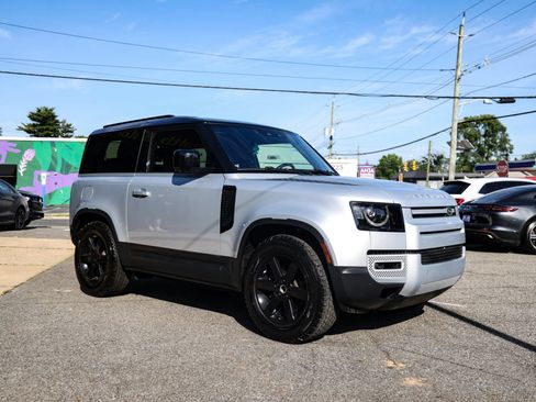Used 2022 Land Rover Defender 90 S AWD/4WD image 2