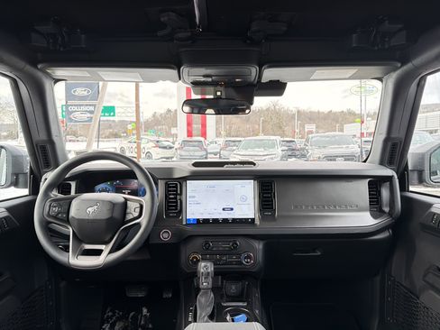 Used 2025 Ford Bronco 4-Door image 12