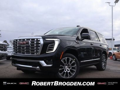New 2026 GMC Yukon Denali w/ Sun & Power Step Package
