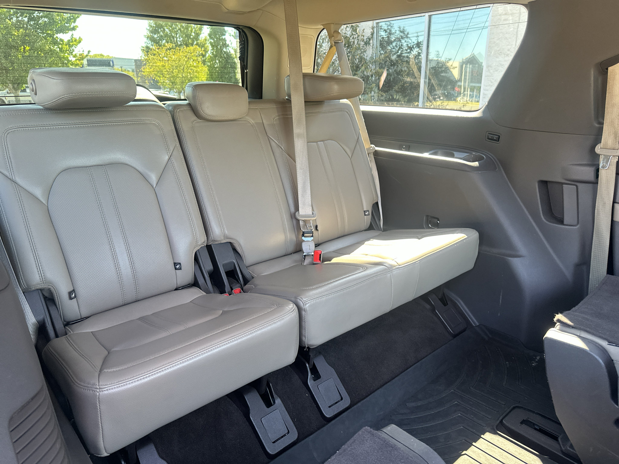 Used 2019 Ford Expedition Max Limited w/ Equipment Group 301A RWD image 14