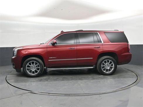 Used 2017 GMC Yukon Denali w/ Open Road Package image 7