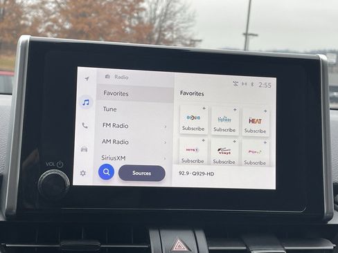 Used 2023 Toyota RAV4 XLE image 34