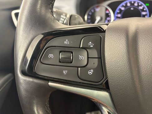 Used 2022 Buick Enclave Premium FWD image 24
