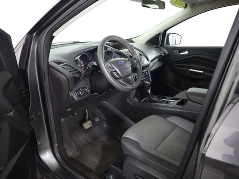 Used 2017 Ford Escape SE w/ SE Cold Weather Package image 25