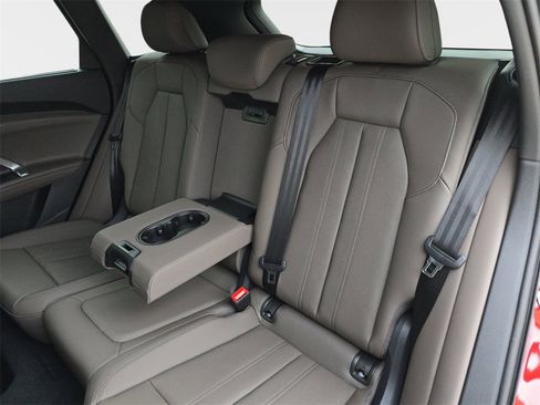 New 2025 Audi Q5 Premium Plus image 14