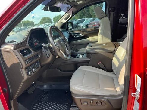 Used 2021 Chevrolet Tahoe Z71 w/ Z71 Off-Road Package AWD/4WD image 17