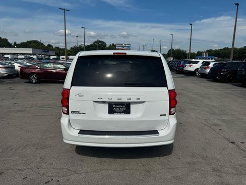 Used 2017 Dodge Grand Caravan SE w/ Power Window Group FWD image 4