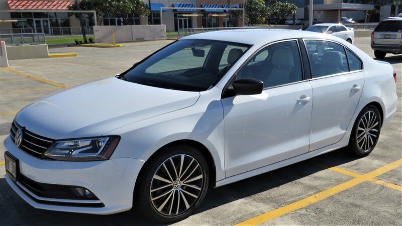 Used 2016 Volkswagen Jetta Sport w/ Lighting Package FWD image 1