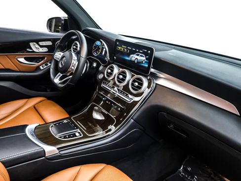 Used 2022 Mercedes-Benz GLC 300 image 16