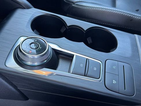 Used 2022 Ford Escape SEL image 27