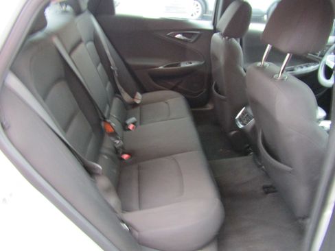 Used 2021 Chevrolet Malibu LT FWD image 13