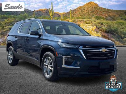 Used 2023 Chevrolet Traverse LT