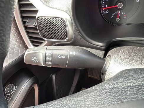 Used 2021 Kia Soul LX FWD image 19