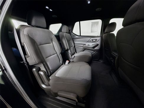 Used 2023 Chevrolet Traverse LT AWD/4WD image 28
