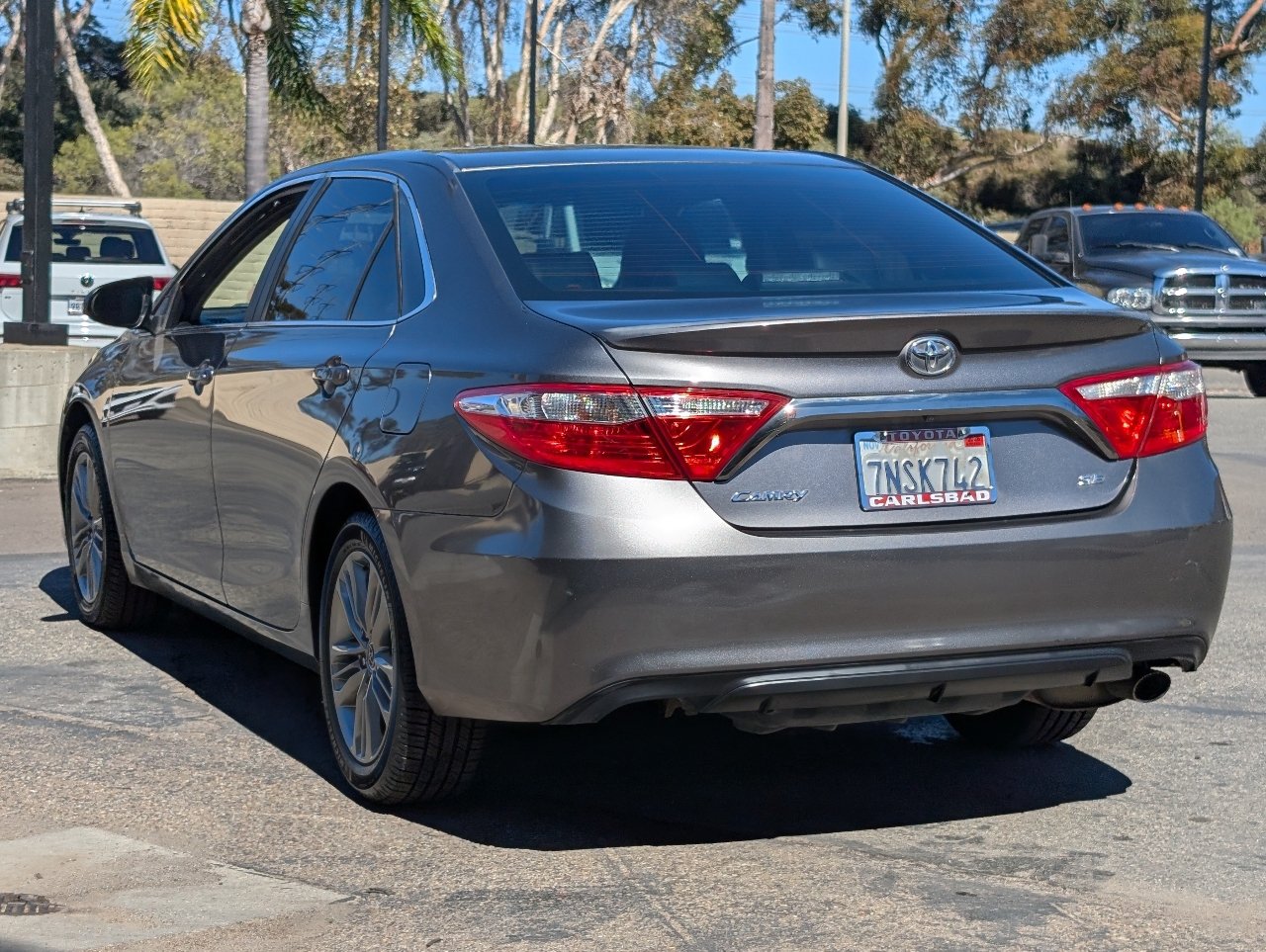 Used 2016 Toyota Camry SE FWD image 12
