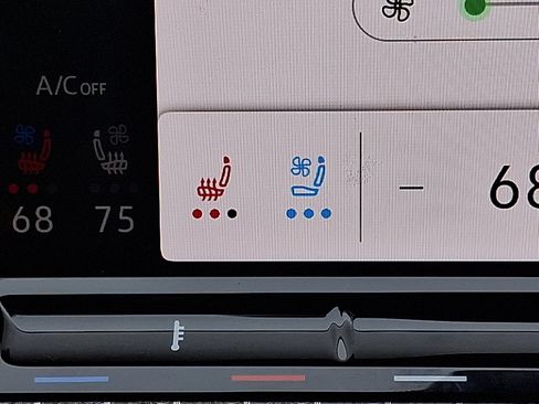 Used 2024 Volkswagen Golf R image 24