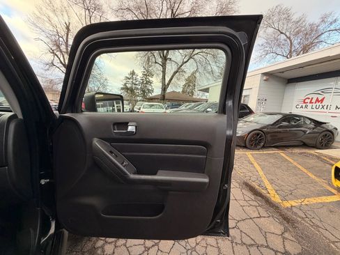 Used 2010 HUMMER H3 AWD/4WD image 22