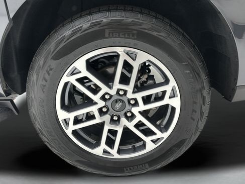 Used 2025 Ford Expedition Max Active AWD/4WD image 8
