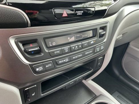 Used 2022 Honda Pilot EX-L image 25