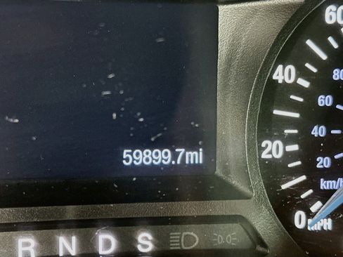 Used 2020 Ford Edge SE FWD image 19