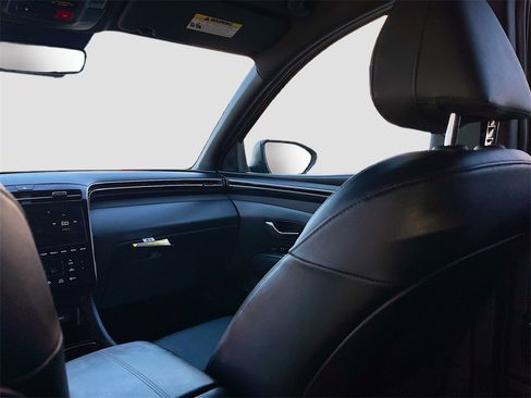 Used 2023 Hyundai Santa Cruz Limited image 25