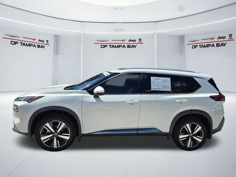 Used 2021 Nissan Rogue SL AWD/4WD image 3