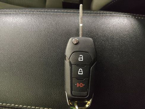 Used 2020 Ford Escape S FWD image 32