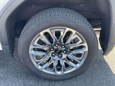 Certified 2024 GMC Sierra 1500 Denali Ultimate image 9