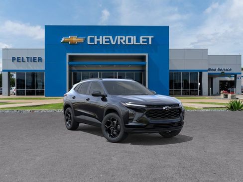 New 2026 Chevrolet Trax LT w/ Driver Confidence Package FWD image 1