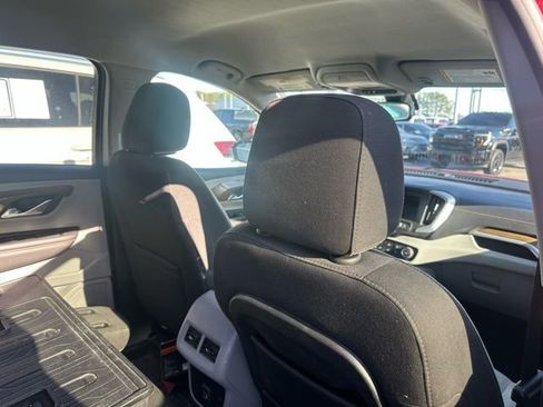 Used 2019 GMC Terrain SLE w/ LPO, Floor Liner Package image 22