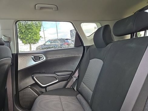Used 2021 Kia Soul LX FWD image 28