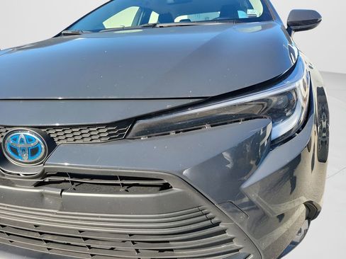 Used 2024 Toyota Corolla LE image 8