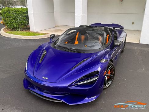Used 2025 McLaren 750S Spider image 10