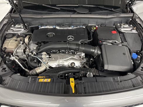 Certified 2023 Mercedes-Benz GLB 250 image 32
