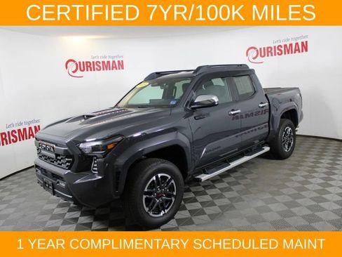 Used 2025 Toyota Tacoma TRD Sport AWD/4WD image 2
