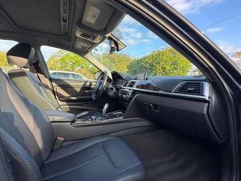 Used 2016 BMW 320i Sedan RWD image 10