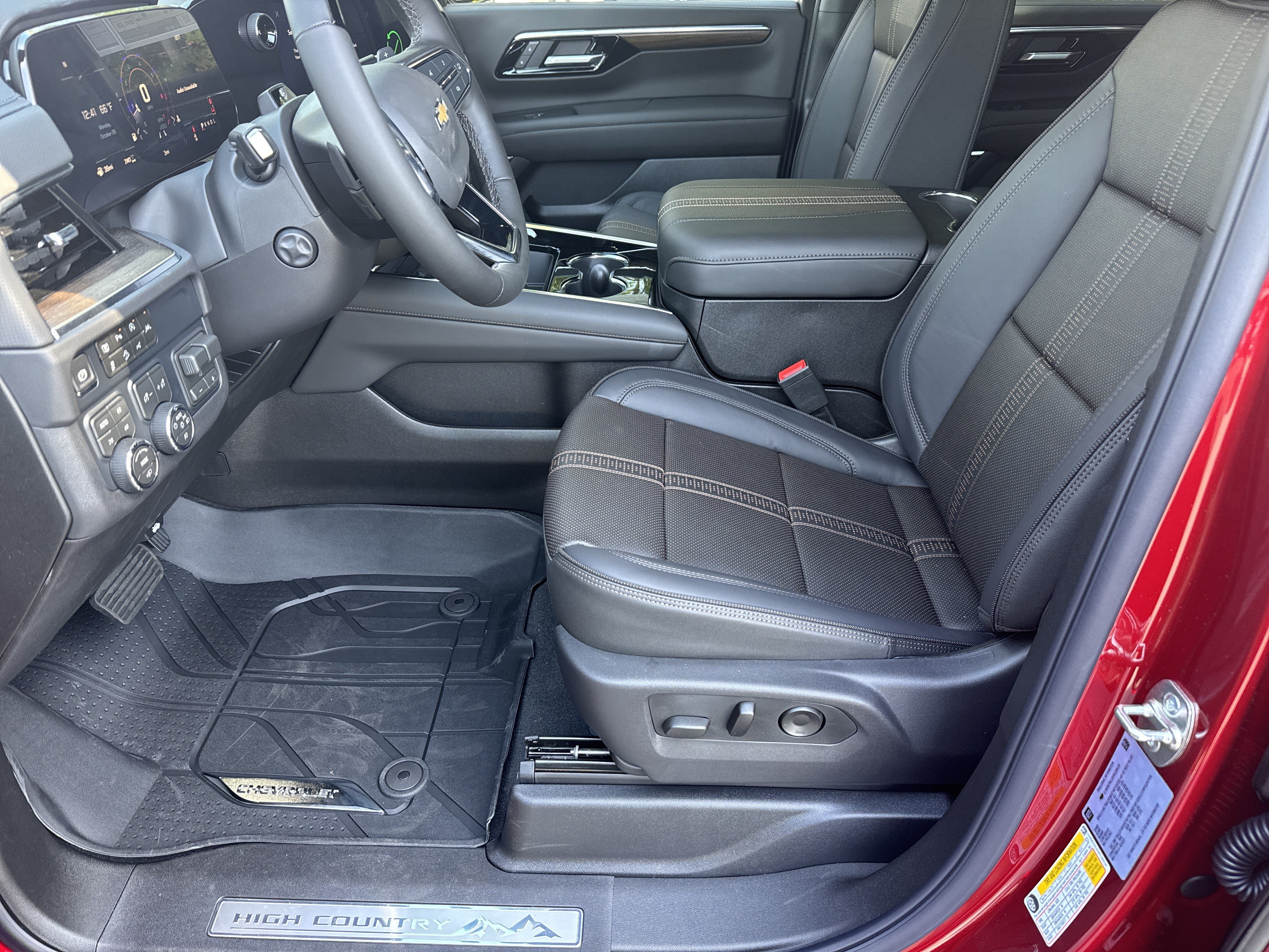 New 2027 Chevrolet Tahoe High Country AWD/4WD image 9