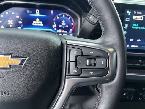 Used 2024 Chevrolet Silverado 2500 LTZ w/ LTZ Convenience Package image 33