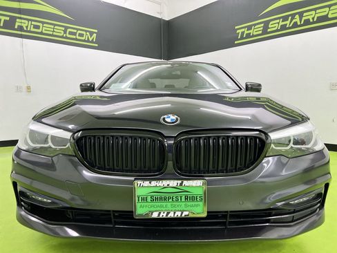 Used 2018 BMW 530i xDrive AWD/4WD image 3