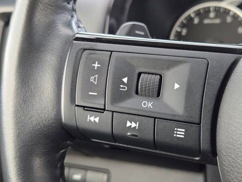 Used 2022 Nissan Pathfinder SL image 29