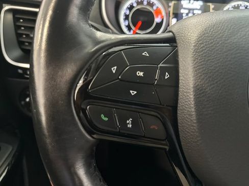 Used 2021 Jeep Cherokee Latitude Plus FWD image 19