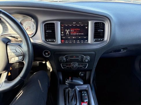 Used 2023 Dodge Charger SXT w/ Blacktop Package RWD image 9