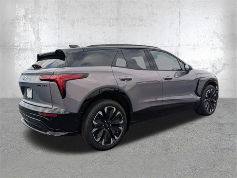 New 2026 Chevrolet Blazer EV RS image 4
