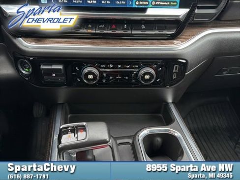 Used 2022 Chevrolet Silverado 1500 LT image 21