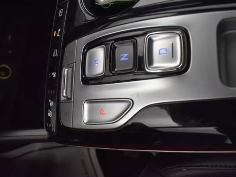 Used 2024 Hyundai Tucson Limited image 36