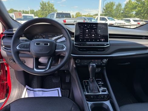 Used 2023 Jeep Compass Trailhawk image 27