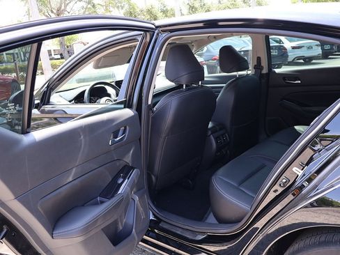 Used 2023 Nissan Altima 2.5 SL FWD image 34