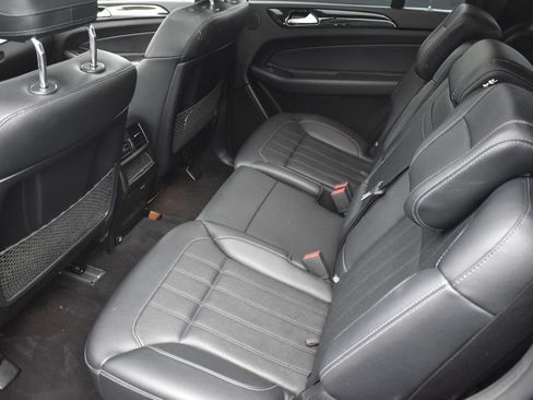 Used 2019 Mercedes-Benz GLS 450 4MATIC image 25