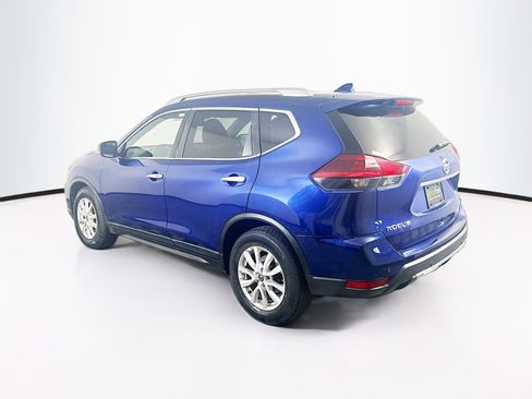 Used 2020 Nissan Rogue SV image 5